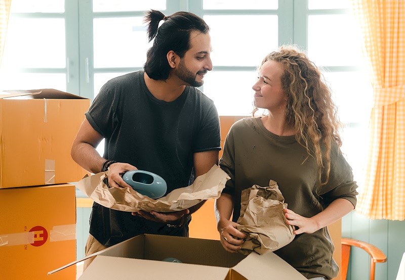 moving company in Wiesbaden couple